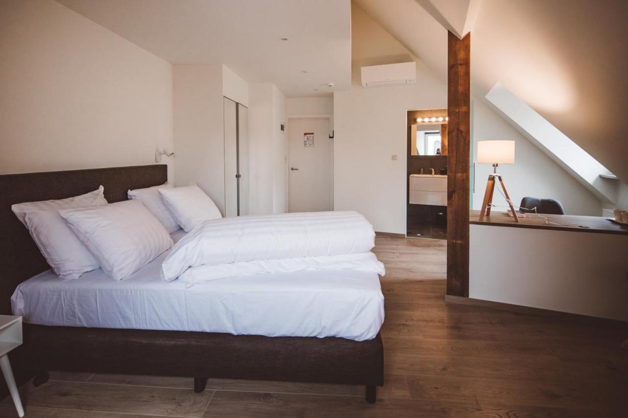 Hdc Nivelles Grand-Place Eksteriør billede